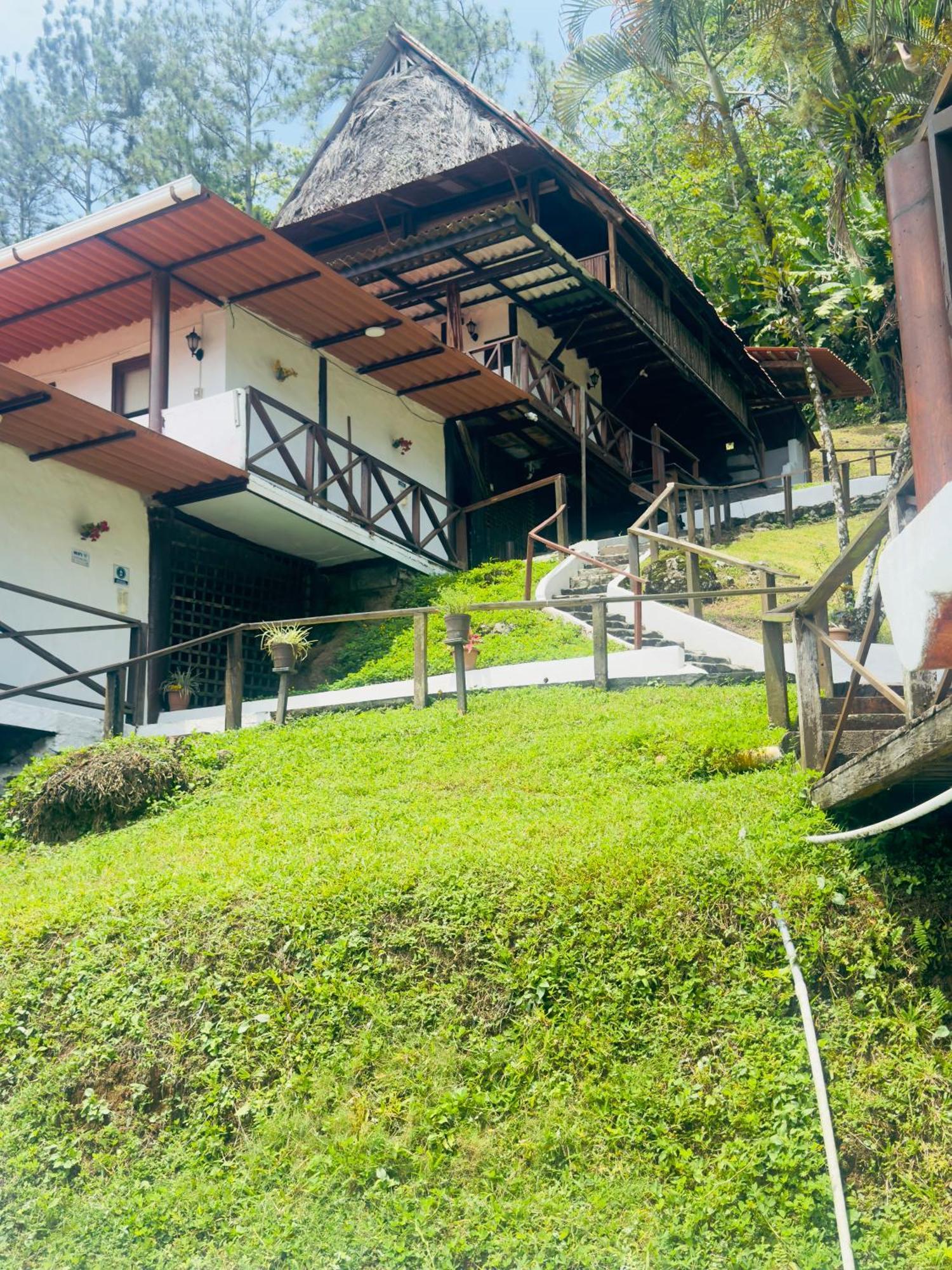 Ranchos De Chalia Panama Hotel Portobelo Eksteriør billede