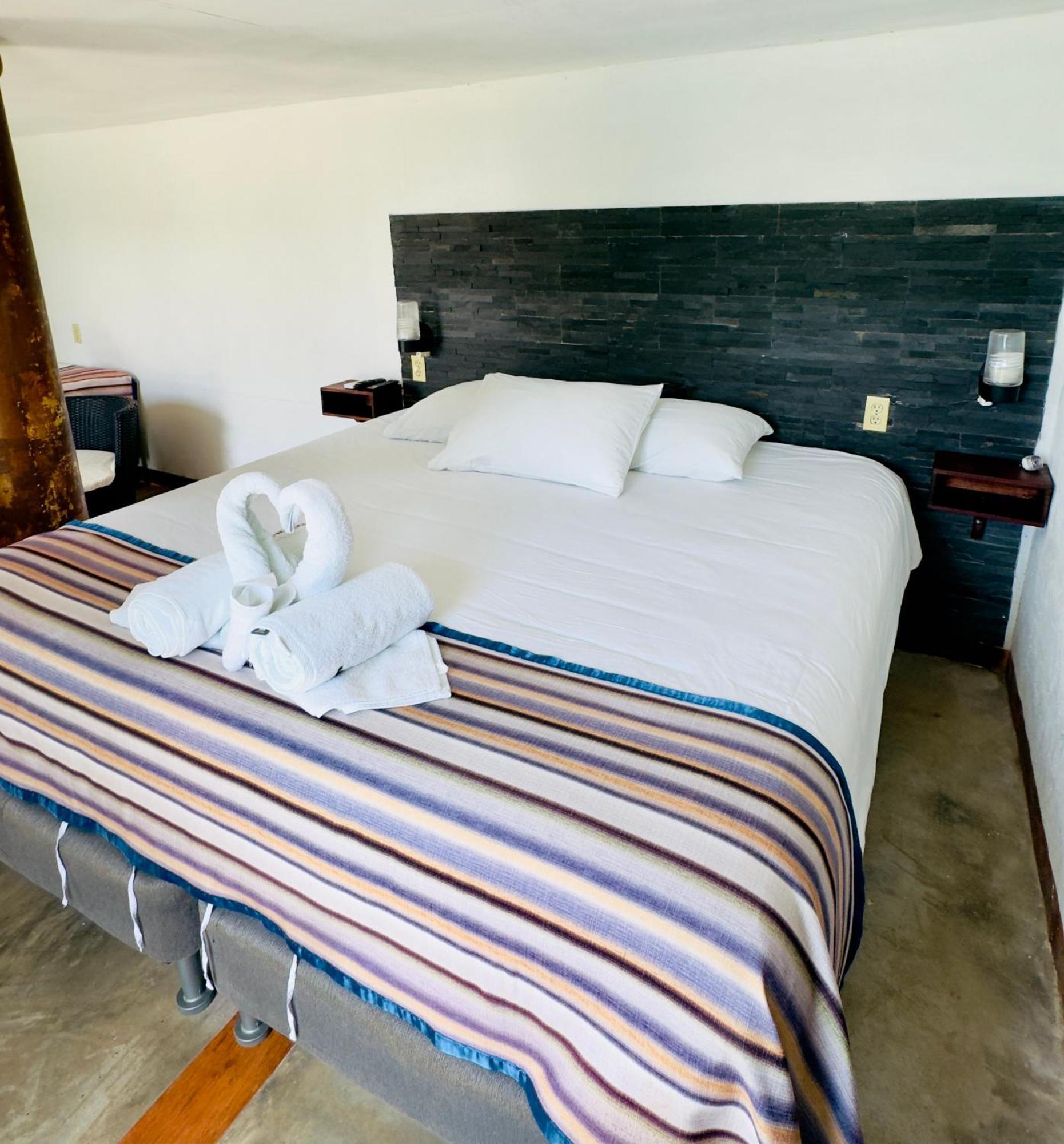 Ranchos De Chalia Panama Hotel Portobelo Eksteriør billede