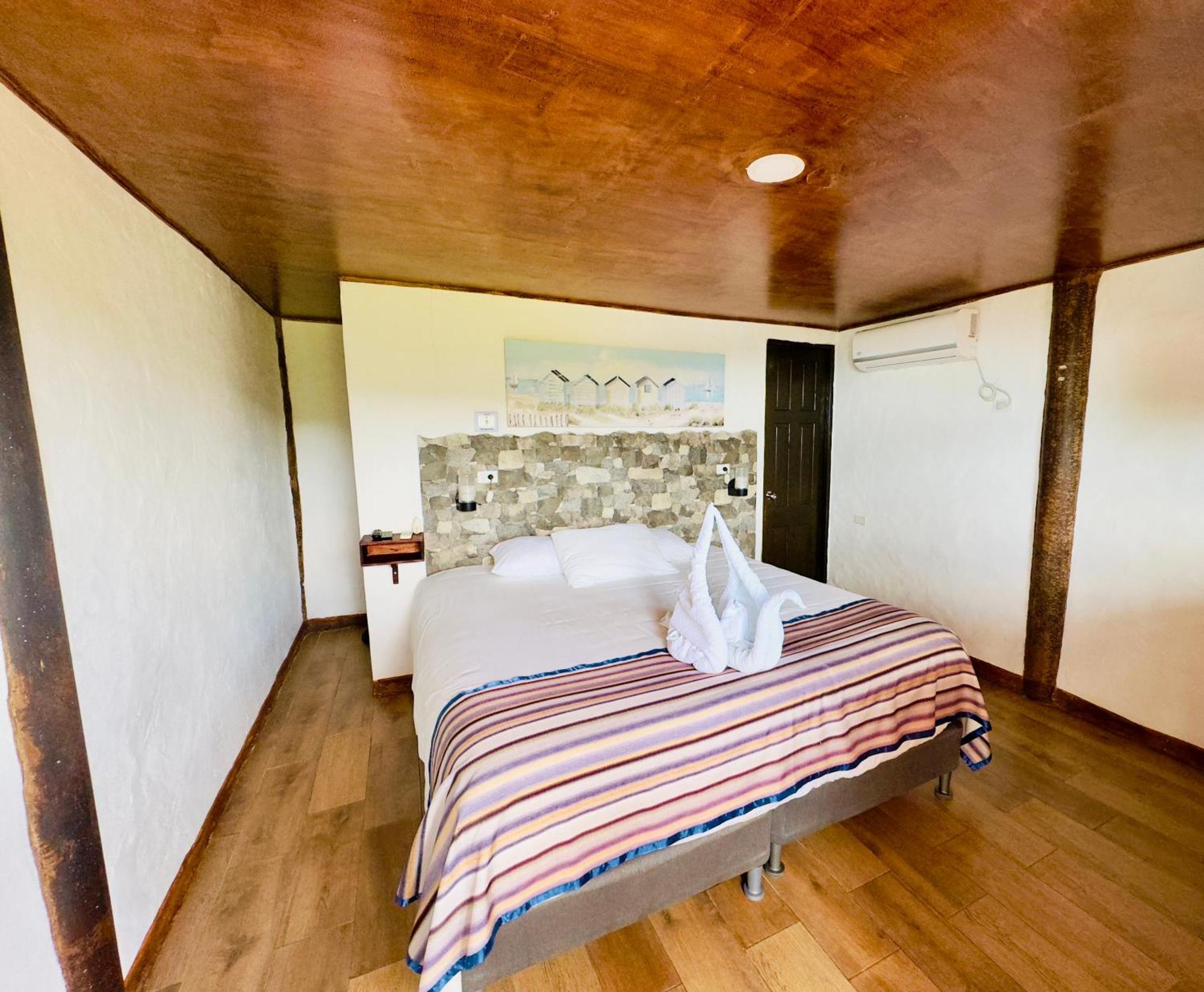 Ranchos De Chalia Panama Hotel Portobelo Eksteriør billede